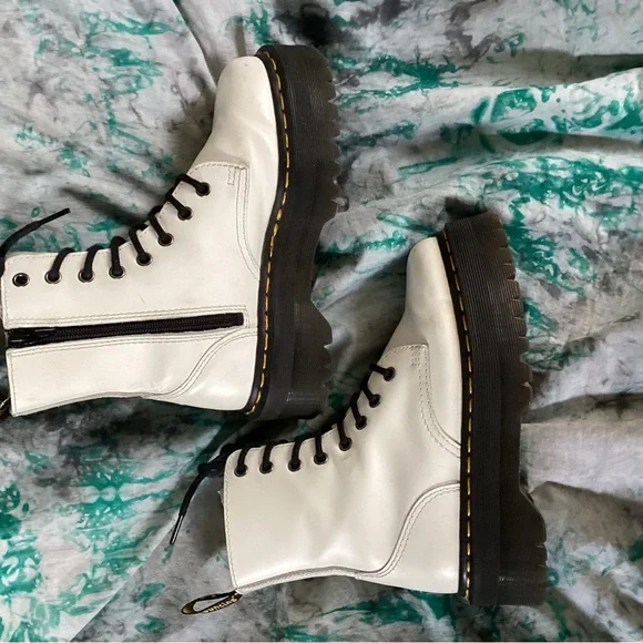 Dr. Martens White Leather Lace-Up Jadon Boots 6 - Picture 4 of 15